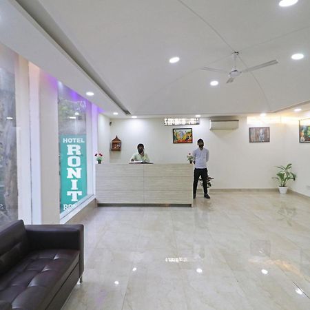 Hotel Grand Suites By D'Capitol Near Delhi Airport Нью-Дели Экстерьер фото